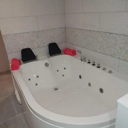Le Regit, Studio Moderne Balneo * La Bresse
